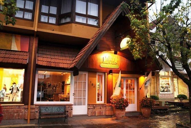 Petit Casa Da Montanha Hotel Gramado Exterior photo